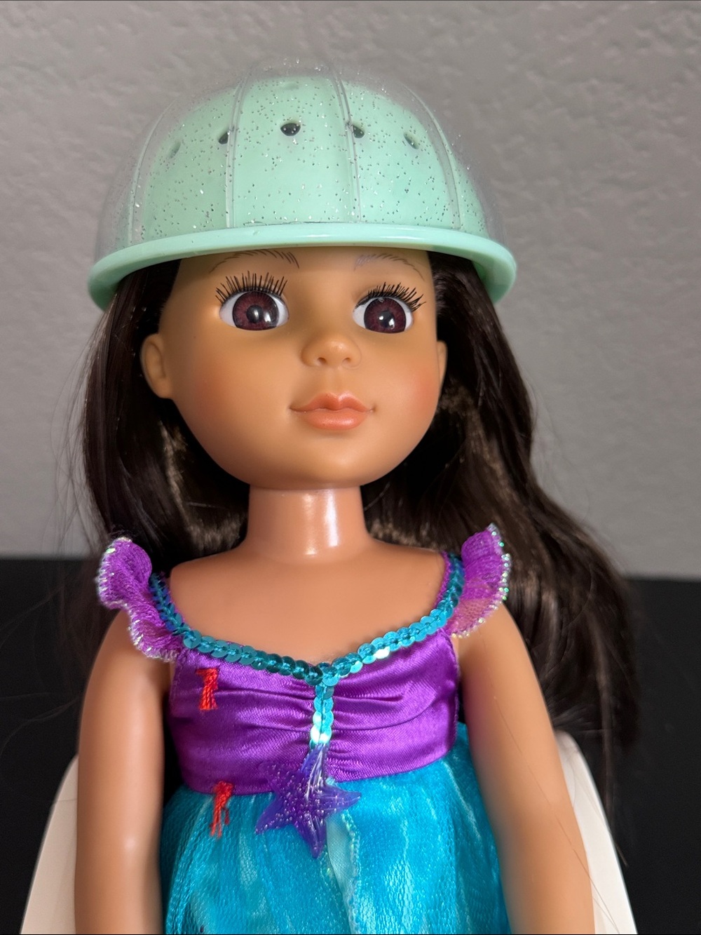 Glitter Girl Doll & Hair Salon Chair with Accessories Bundle - Picture 3 of 16